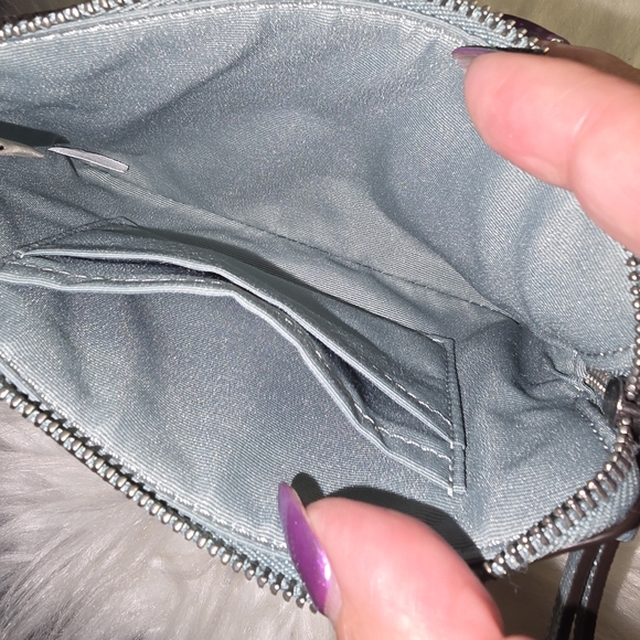 Euc coach blue leather wristlet bag - Picture 4 of 4